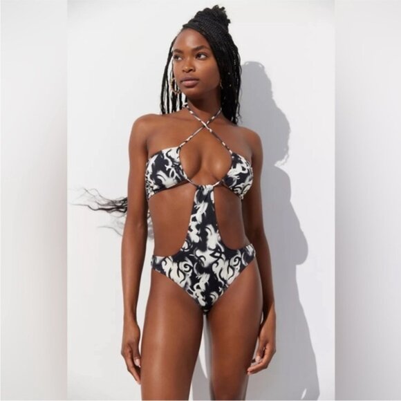 Urban Outfitters | Marina Printed One Piece Swimsuit Monokini Black White Large - Picture 1 of 6